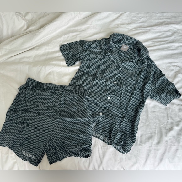 Kith Monogram Shorts Set - Picture 1 of 4